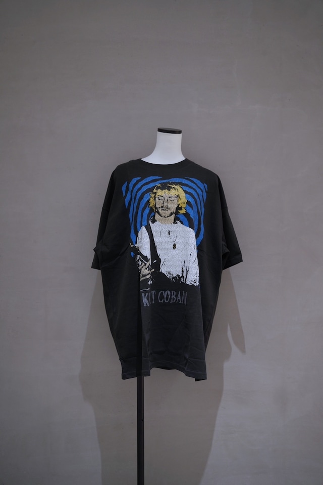 【受注予約】 NIRVANA  カートコバーン tee  made in USA giant body