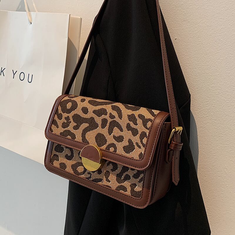 オータムウィンターレオパードプリント柄 秋物 冬物 スクウェア メッセンジャーバッグ Tiancai_Wing_Bag96160040345