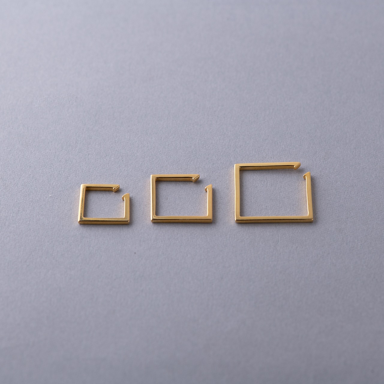 square (L) イヤーカフ ゴールド