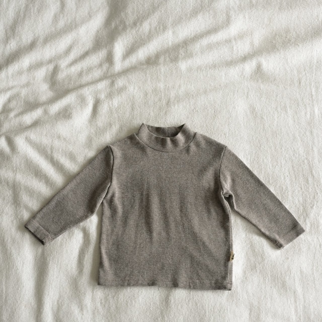 《予約》the beige ¨ slim half turtleneck