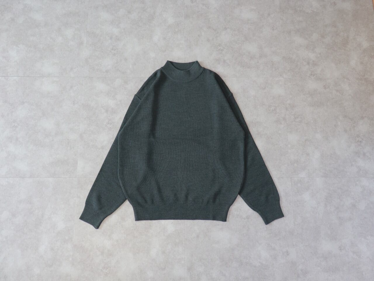 LiSS / washable mockneck knit - charcoal green