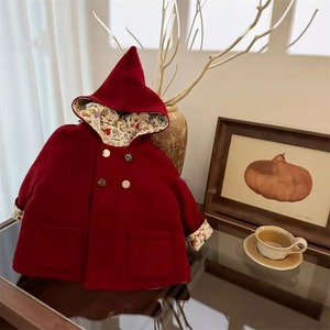 冬とんがりフードコート