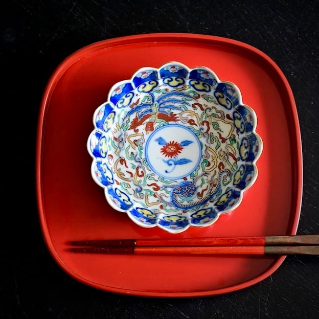 明治時代　大聖寺伊万里輪花小鉢　横幅10.3㎝　東Y6-0119③ 大聖寺伊万里桃亀甲文輪花小皿 5客組 | KATAKAGO_TOKYO