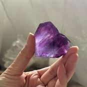 アメジスト*ハートファセットカット*231206*天然石カービング*天然石インテリア*置き物*インテリアストーン