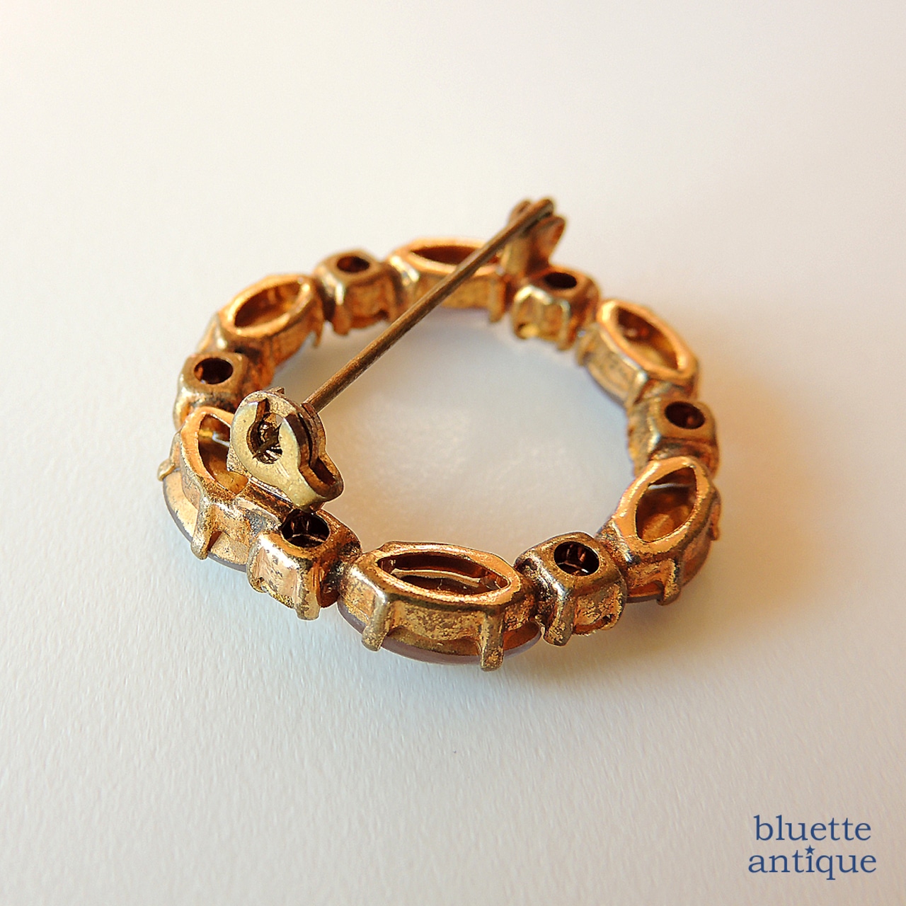 アンティークジュエリー サフィレット サークルブローチ