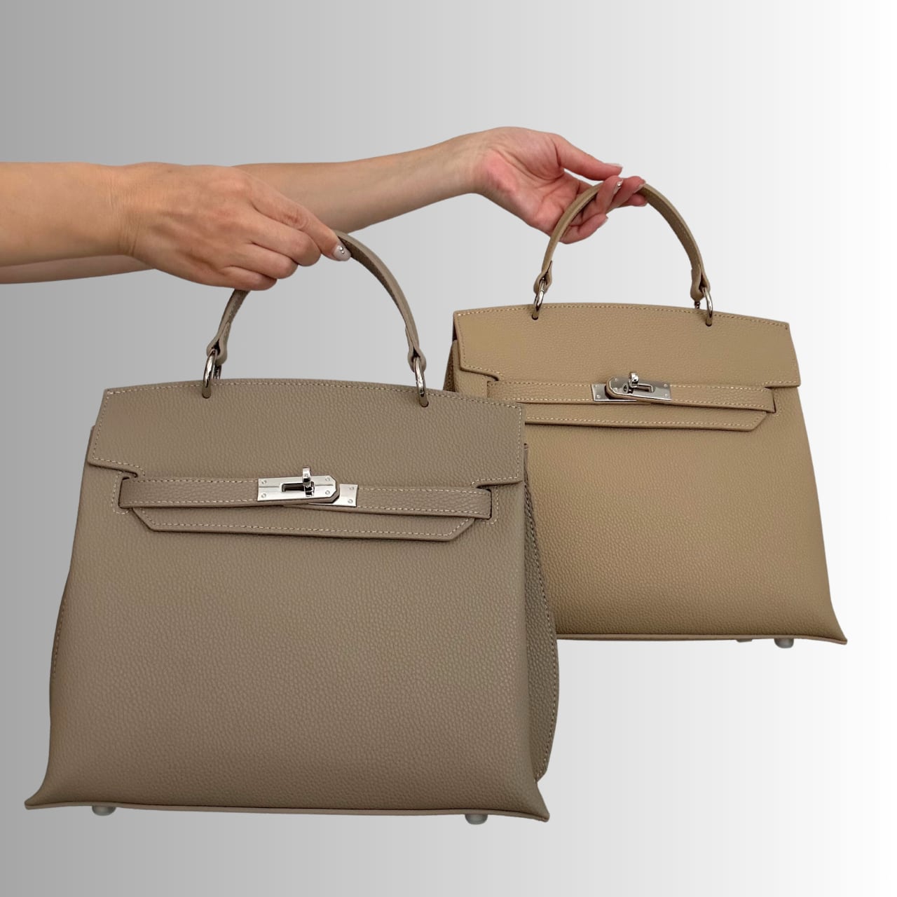 Debonair Small Handbag【デボネア スモール ハンドバッグ Debonair Small Handbag【デボネア スモール ハンドバッグ