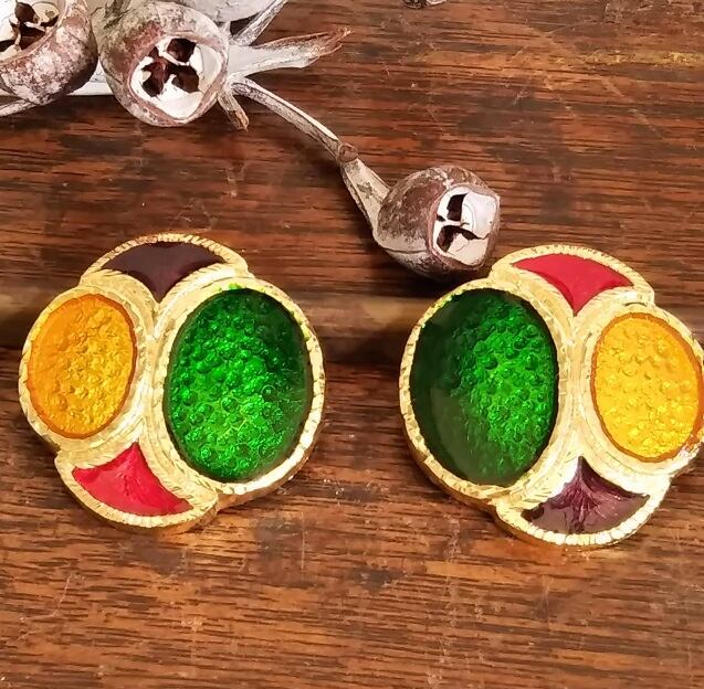 【SALE】カラフルビンテージボタンのピアスorイヤリング