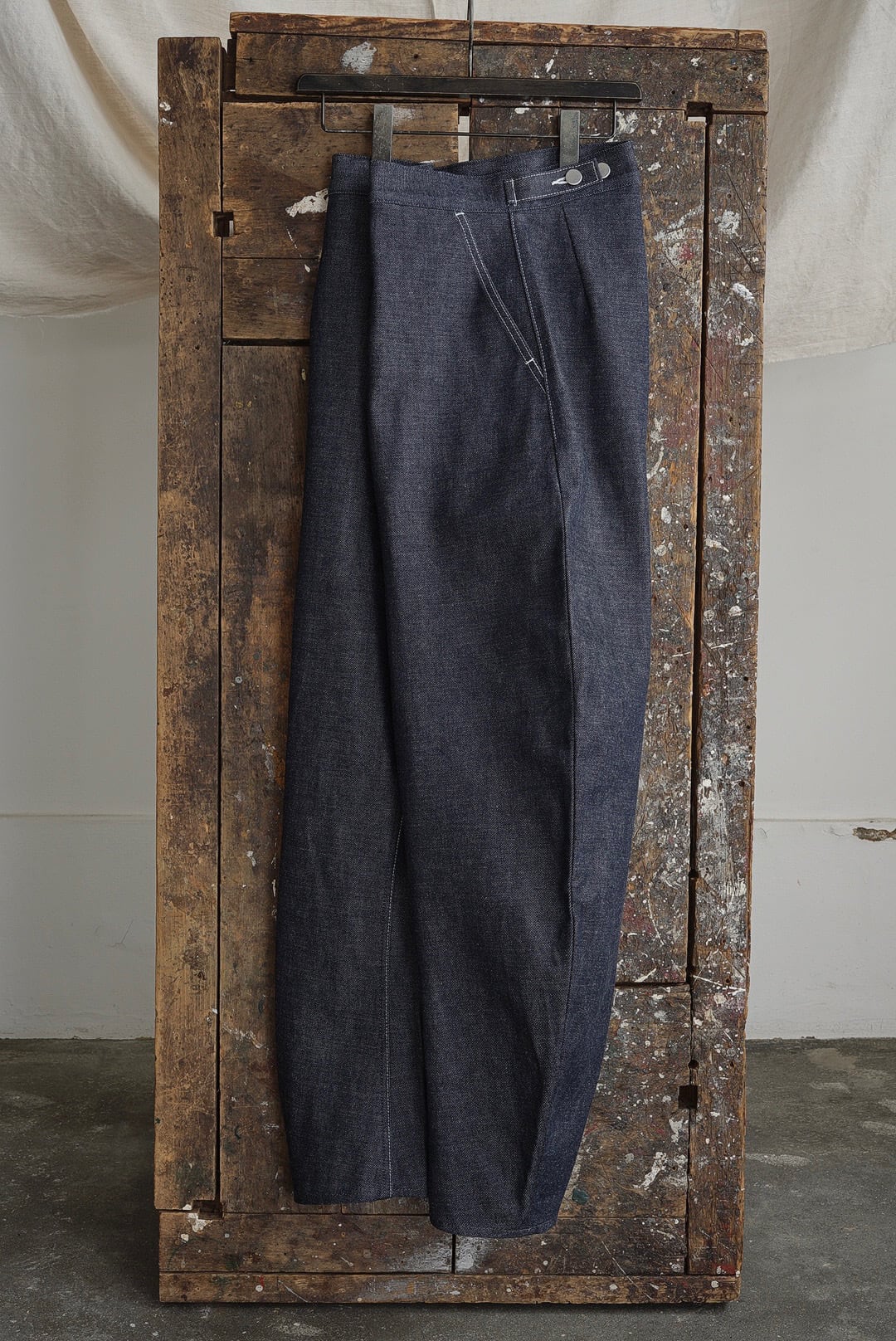 TUKI - 原田服飾研究所 - TYPE 4, CURVED LEG JEANS (INDIGO) | Brownie