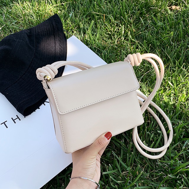 新しいテクスチャの小さなバッグレディースバッグ2020夏の新しい波インワイルドショルダーメッセンジャーバッグファッション小さな正方形のバッグ Tiancai_Wing_Bag0006213