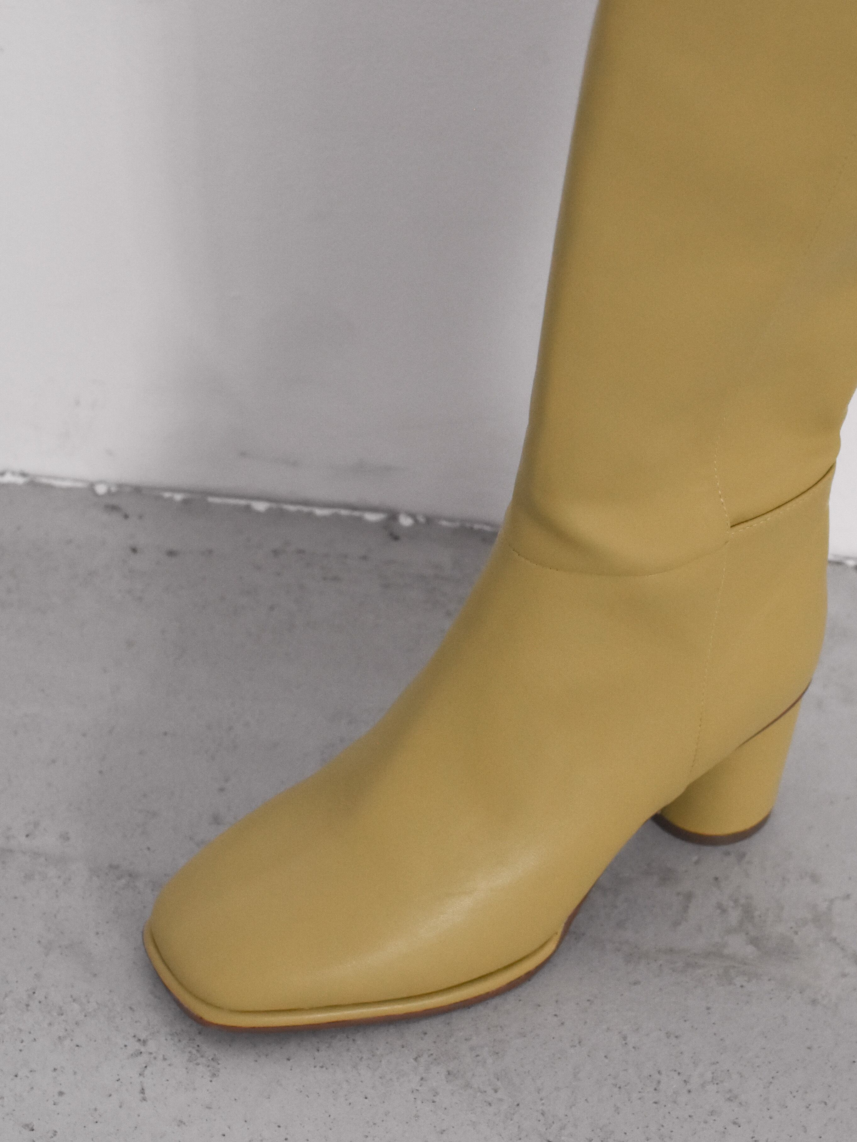 square toe long boots（dusty yellow） | Cara by Katrin TOKYO