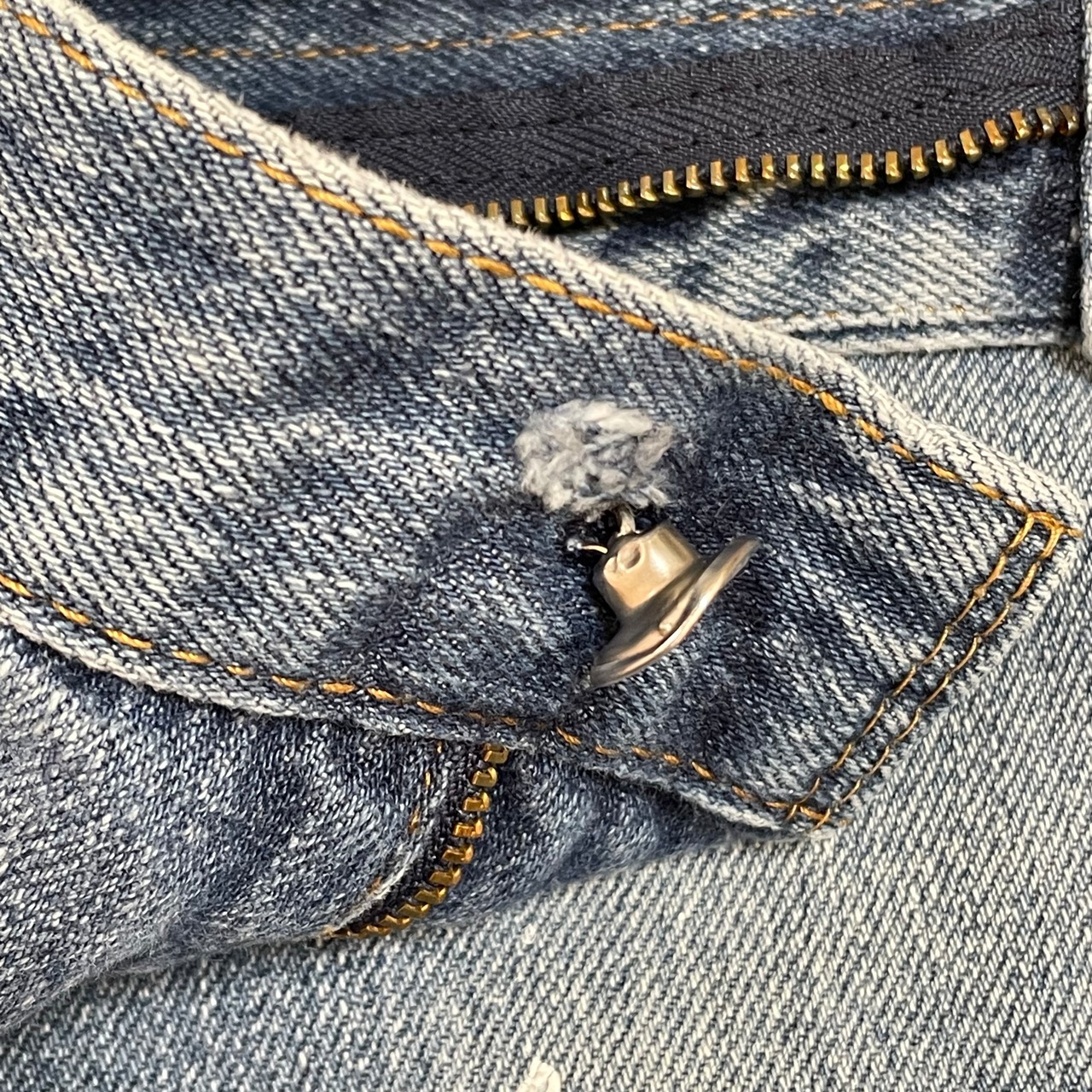 【LEVI'S】550 ジーンズ デニム ジーパン ワイドテーパード ジッパーフライ W36 L34 リーバイス ルーズ ダボパン リペア ダメージ クラッシュ ジーンズ エジプト製 US古着