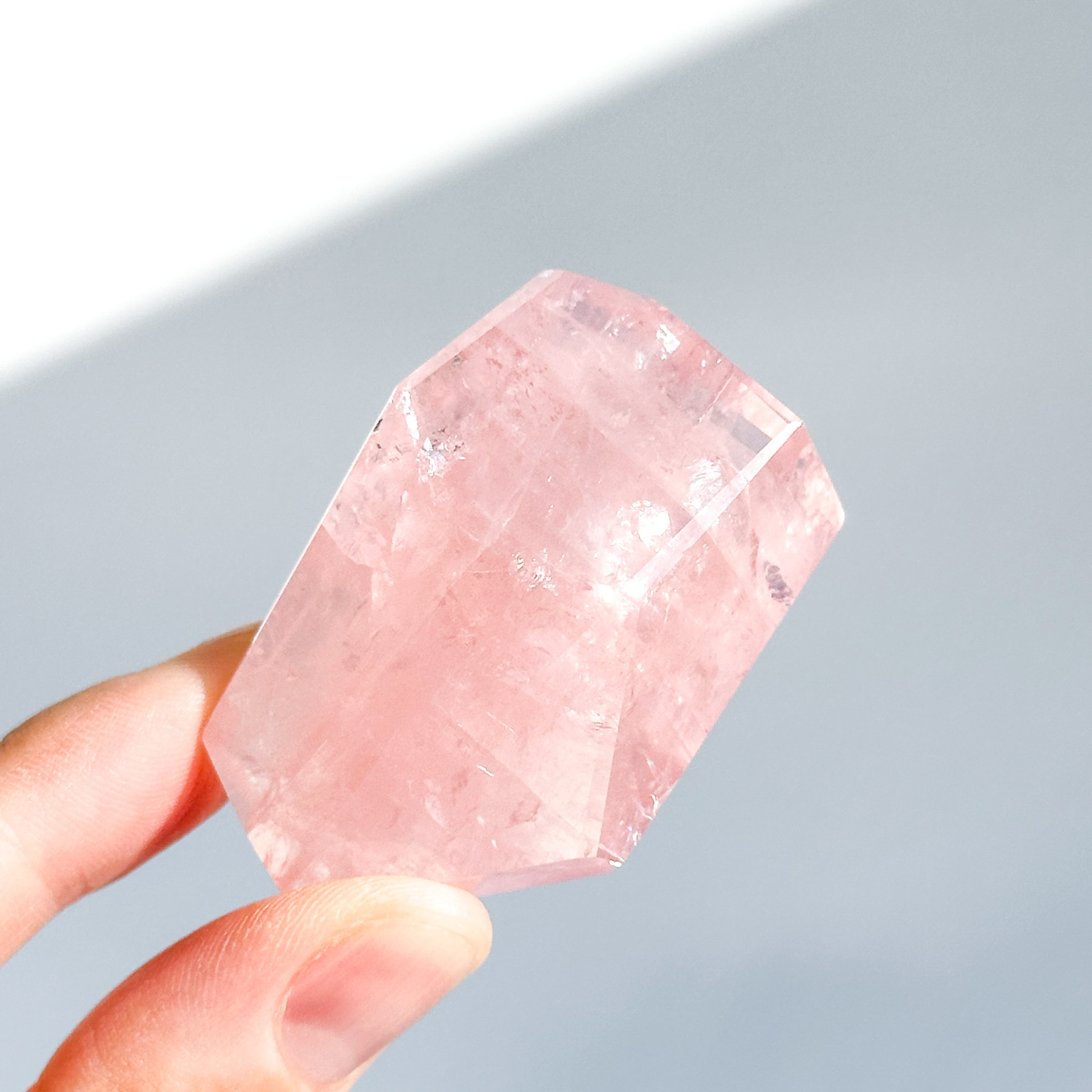 高品質】バイーア産ローズクォーツ フリーフォーム62◇ Rose Quartz