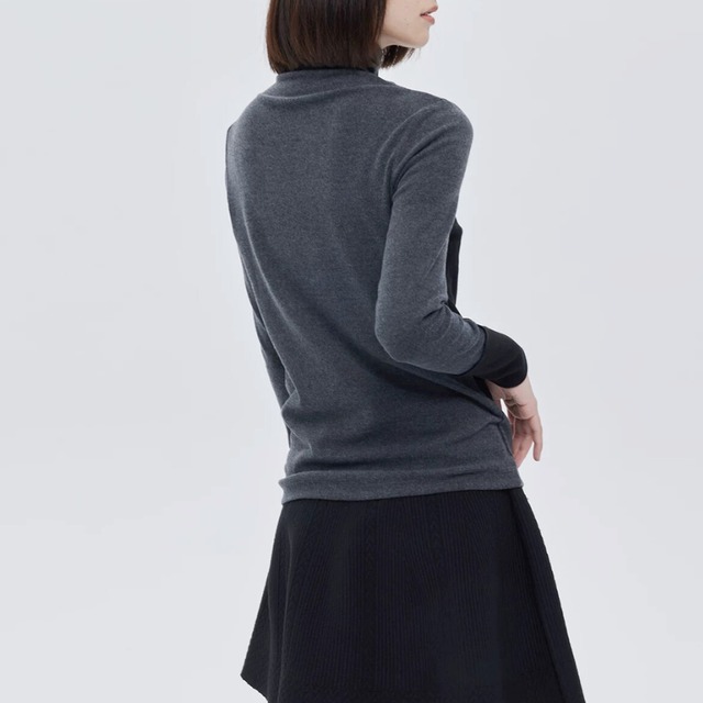 Asymmetric panel turtleneck top C1398