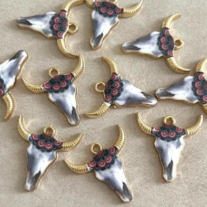 デザインバッファローゴールドチャーム/コネクター