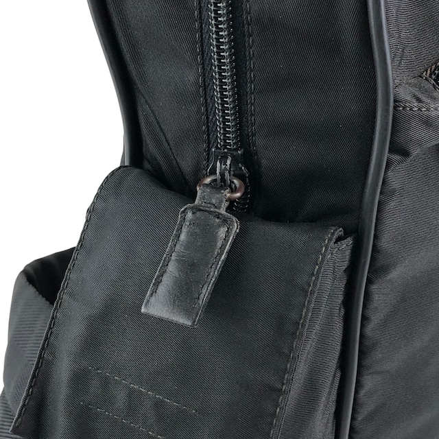 PRADA プラダ ボディバッグ ブラック トライアングルロゴ ナイロン vintage ヴィンテージ オールド p8ymye