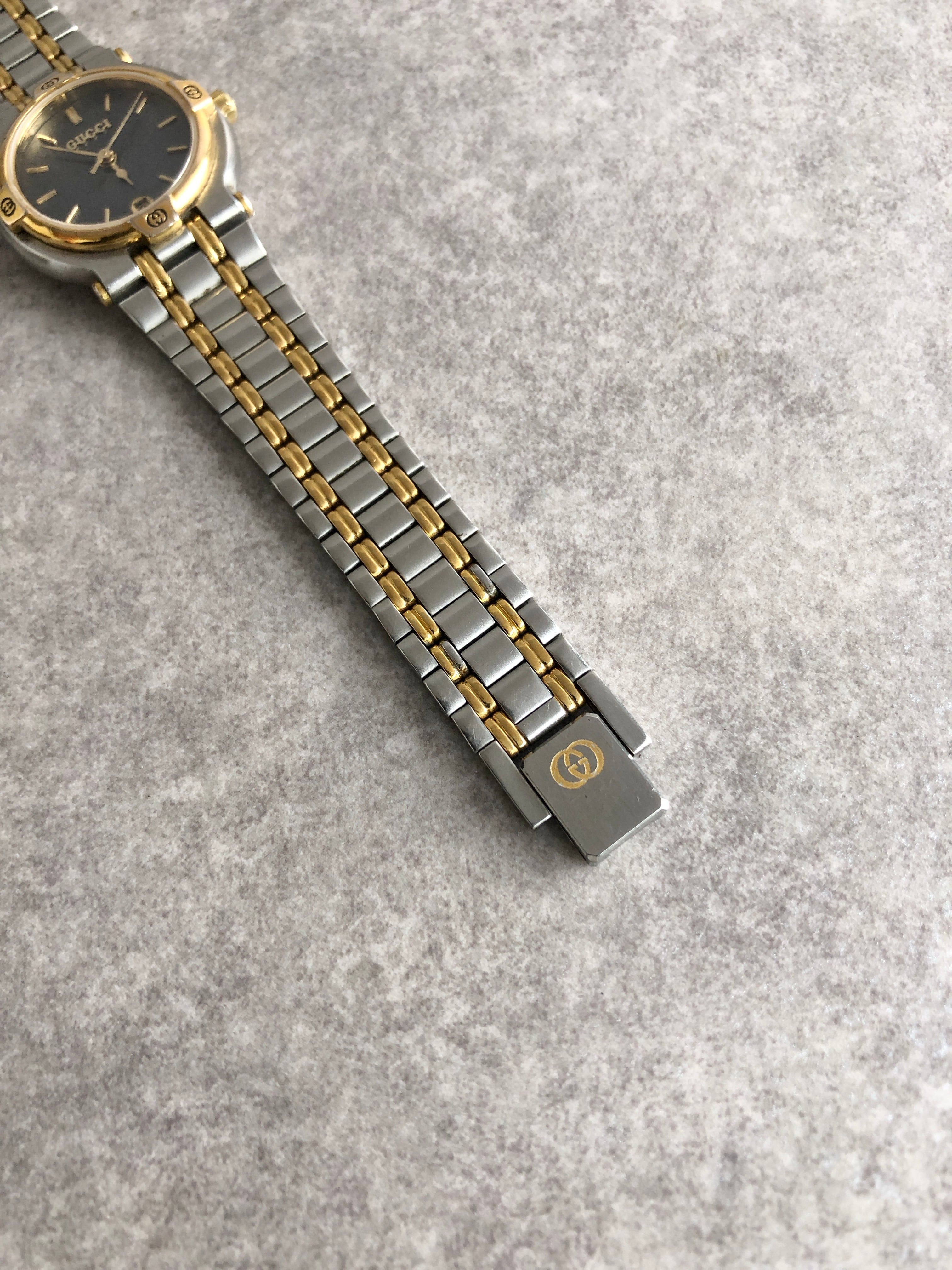GUCCI グッチ 腕時計 シルバー×ゴールド GG ステンレススチール 9100L