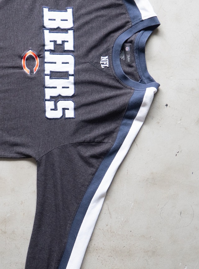 "NFL TEAM APPAREL" used Chicago Bears t-shirt