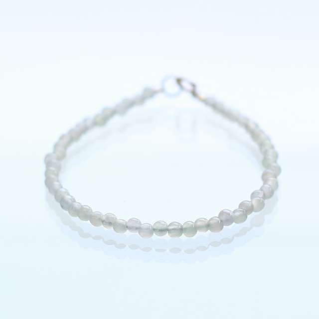 上質な透き通る氷翡翠を一粒一粒集めたブレスレット！ K10 ice  A貨翡翠 jd_br1078
