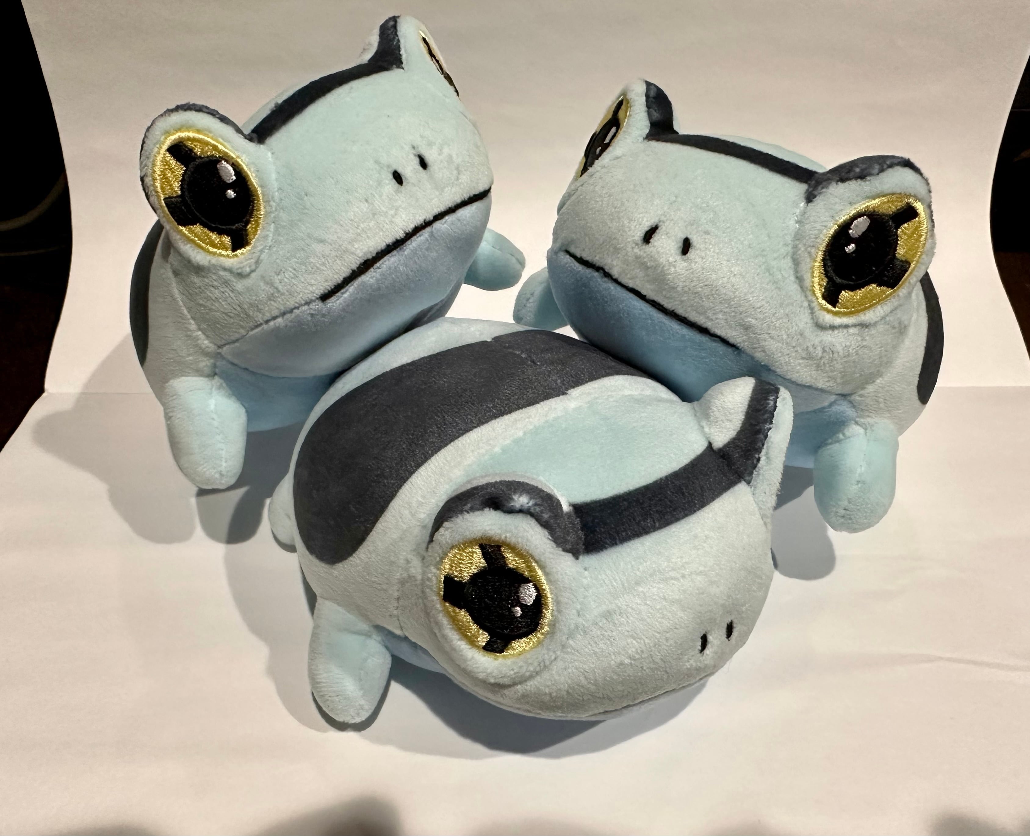 うるうるミルキーフロッグ【ざわケロ ぬいぐるみシリーズ】 | ざわざわ屋