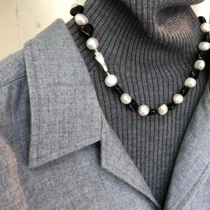 PALA【 womens 】onyx & pearl & hand parts necklace | Terminal