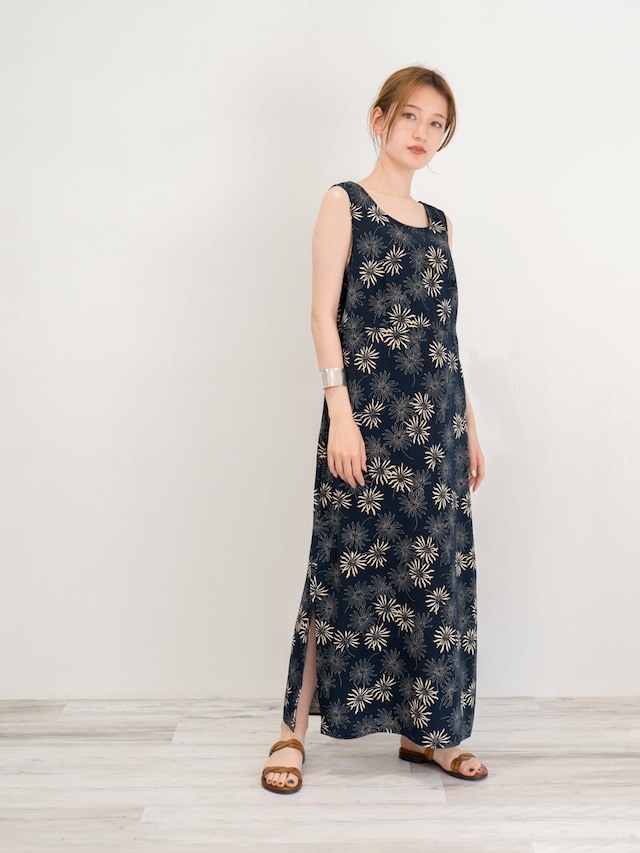 ◼︎90s monotone floral pattern polyester maxi dress from U.S.A◼︎