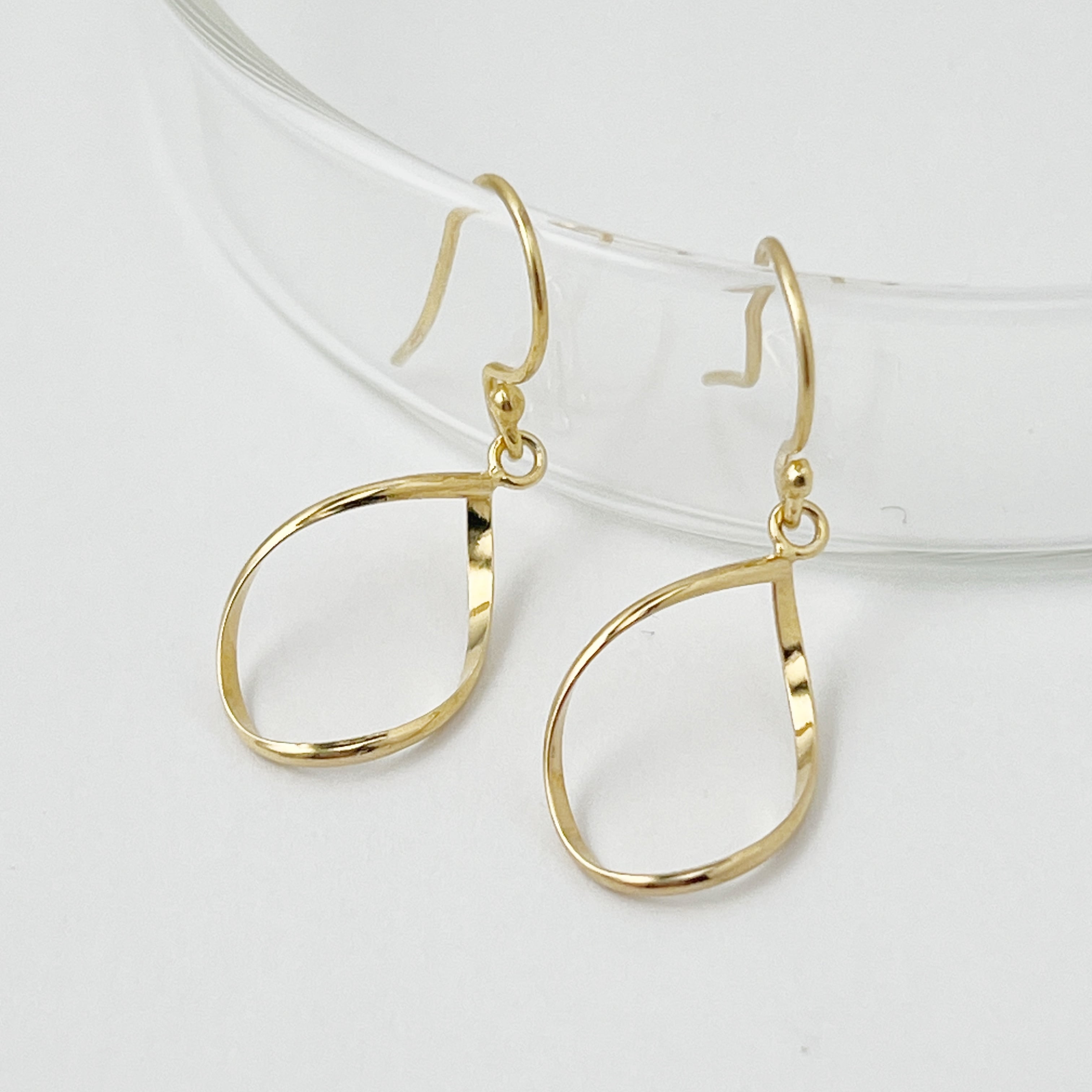 Lagoon Original Gold Coating ミニ 流線 フック ピアス | 【公式通販