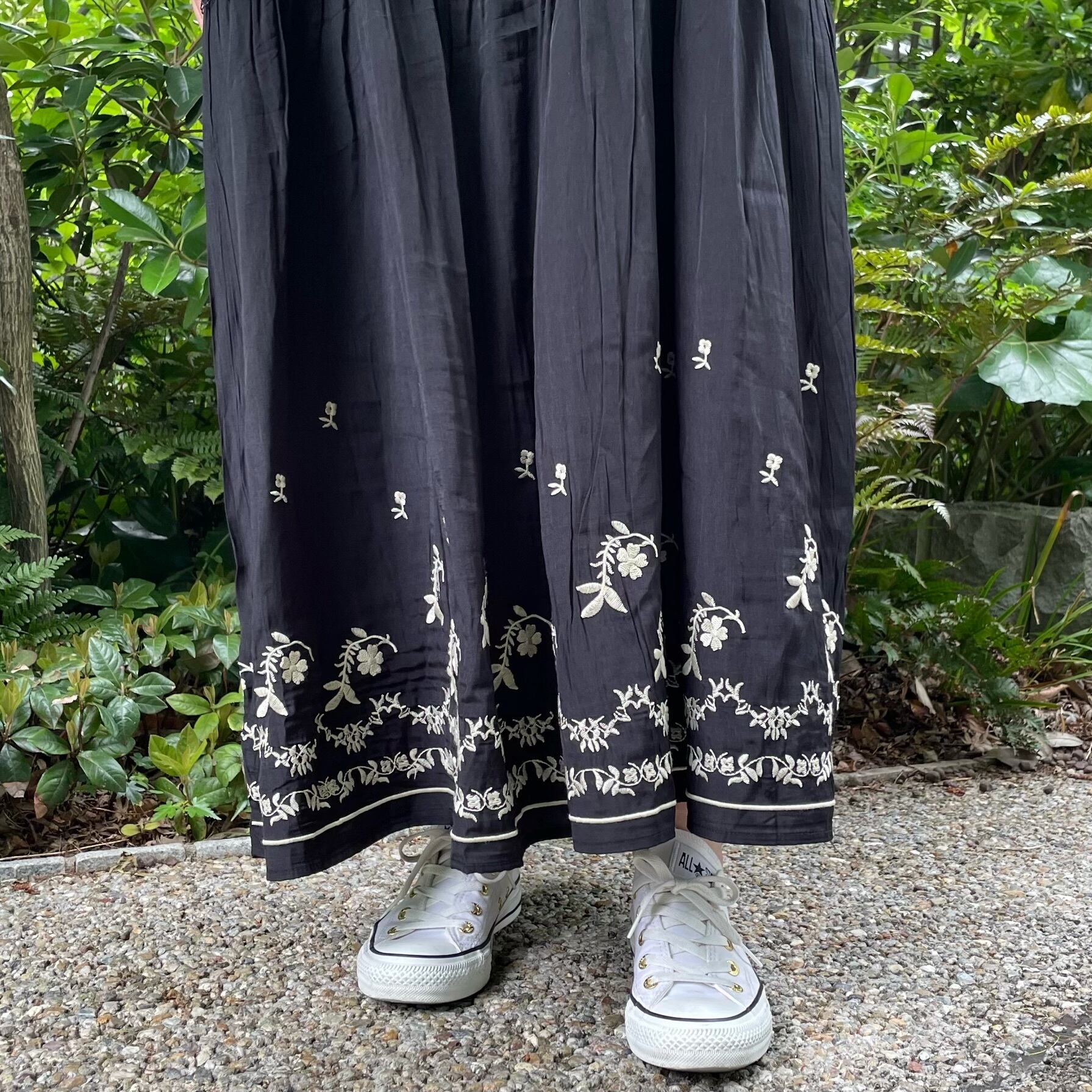 刺繍デザイン ロングワンピース | precious for us