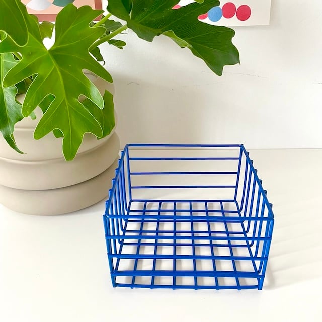 Steel wire basket / blue スチールワイヤーバスケット収納かご | YAY