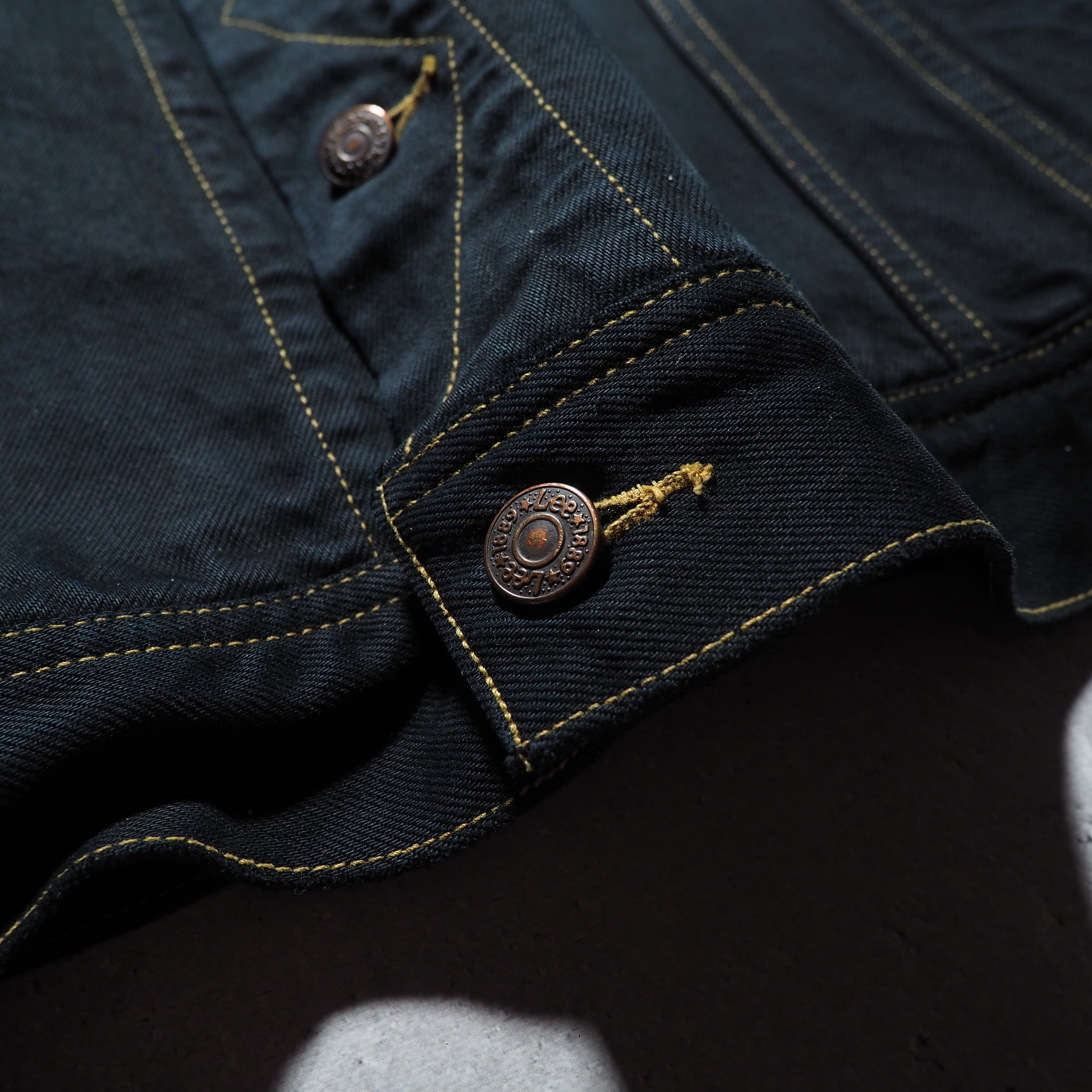 ” Lee ” Black hand dyed King loose silhouette denim jacket