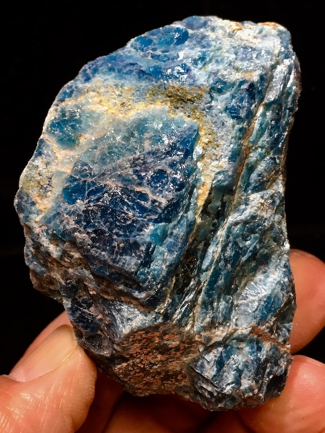 1) ブルー・アパタイト原石