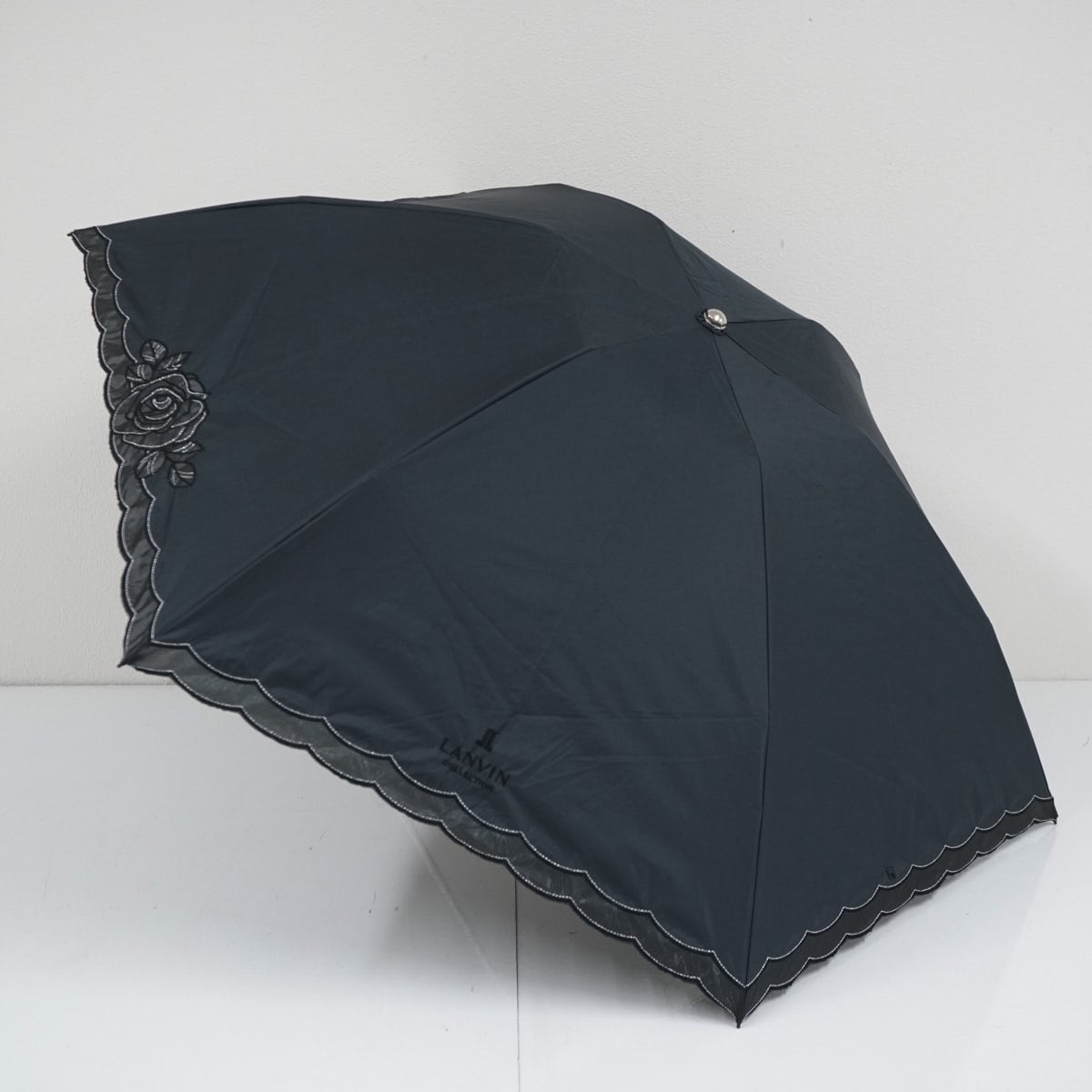 資生堂 花椿 晴雨兼用長傘 パラソル 日傘 紺と白のレース 近沢レース 新品 資生堂 日傘 USED美品 フラワー レース ネイビー 高級 晴雨兼用