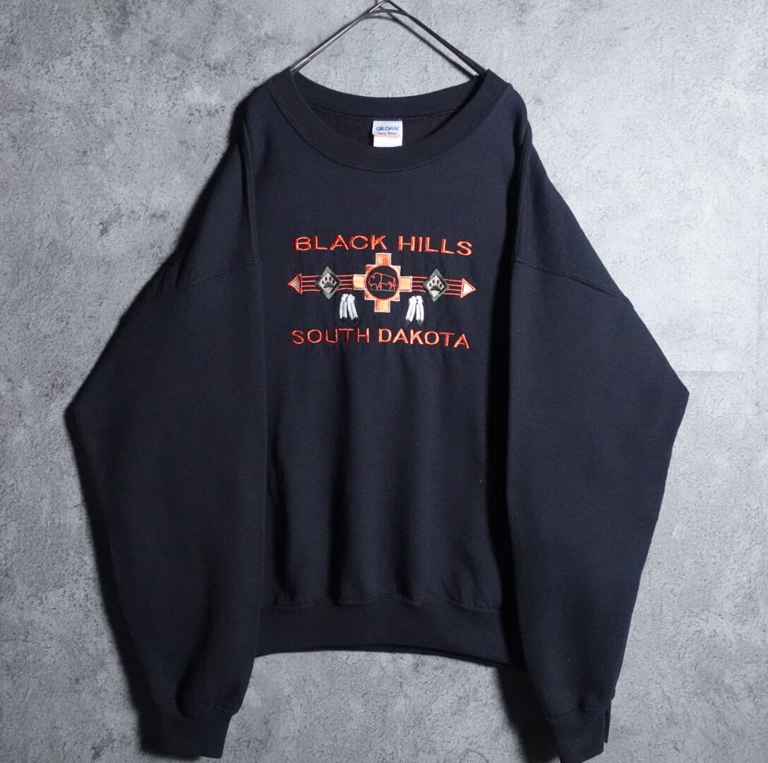 90s "GILDAN" embroidery design sweatshirt