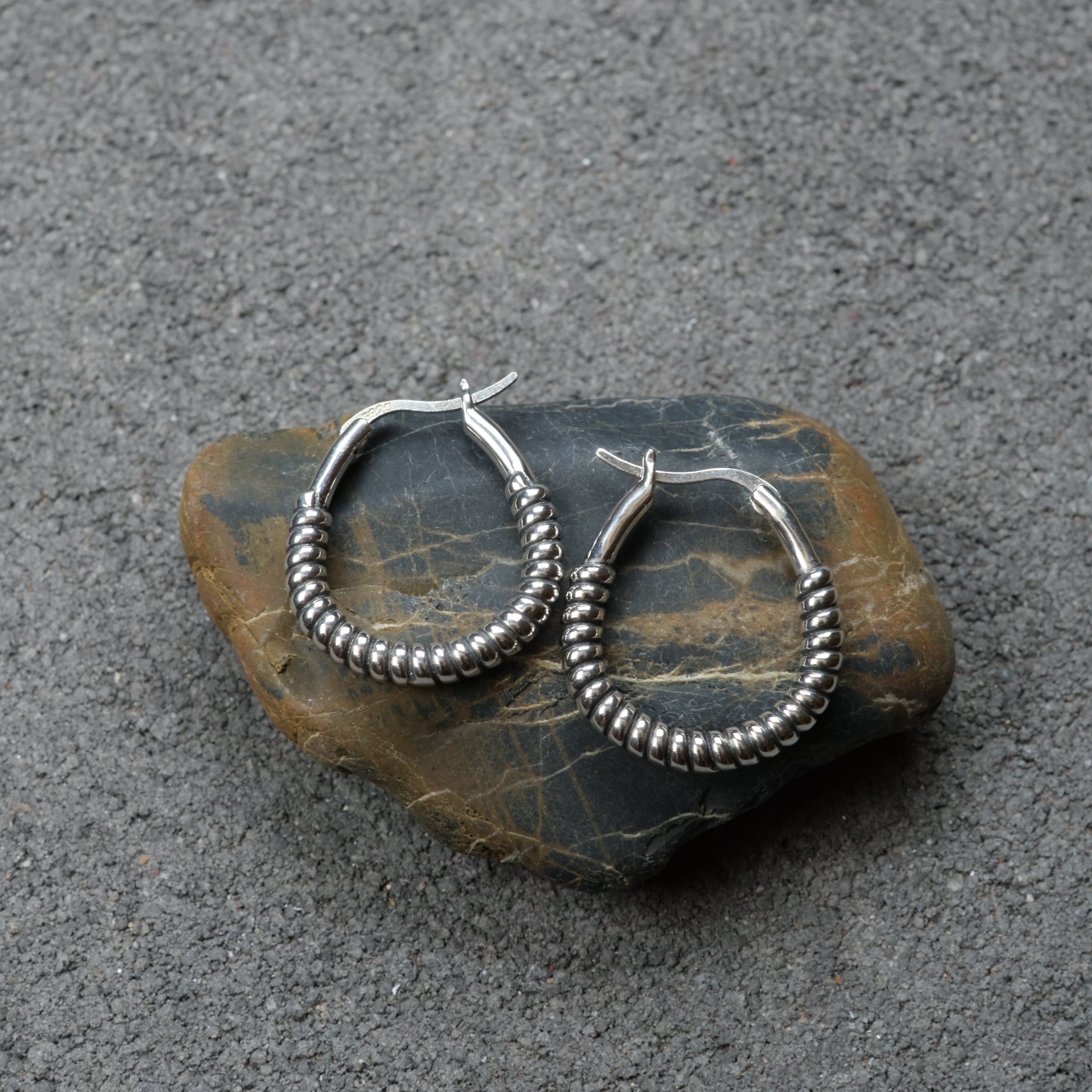 シルバー925 Silver ワイドデザインフープピアス/軽研磨仕上げ/両耳