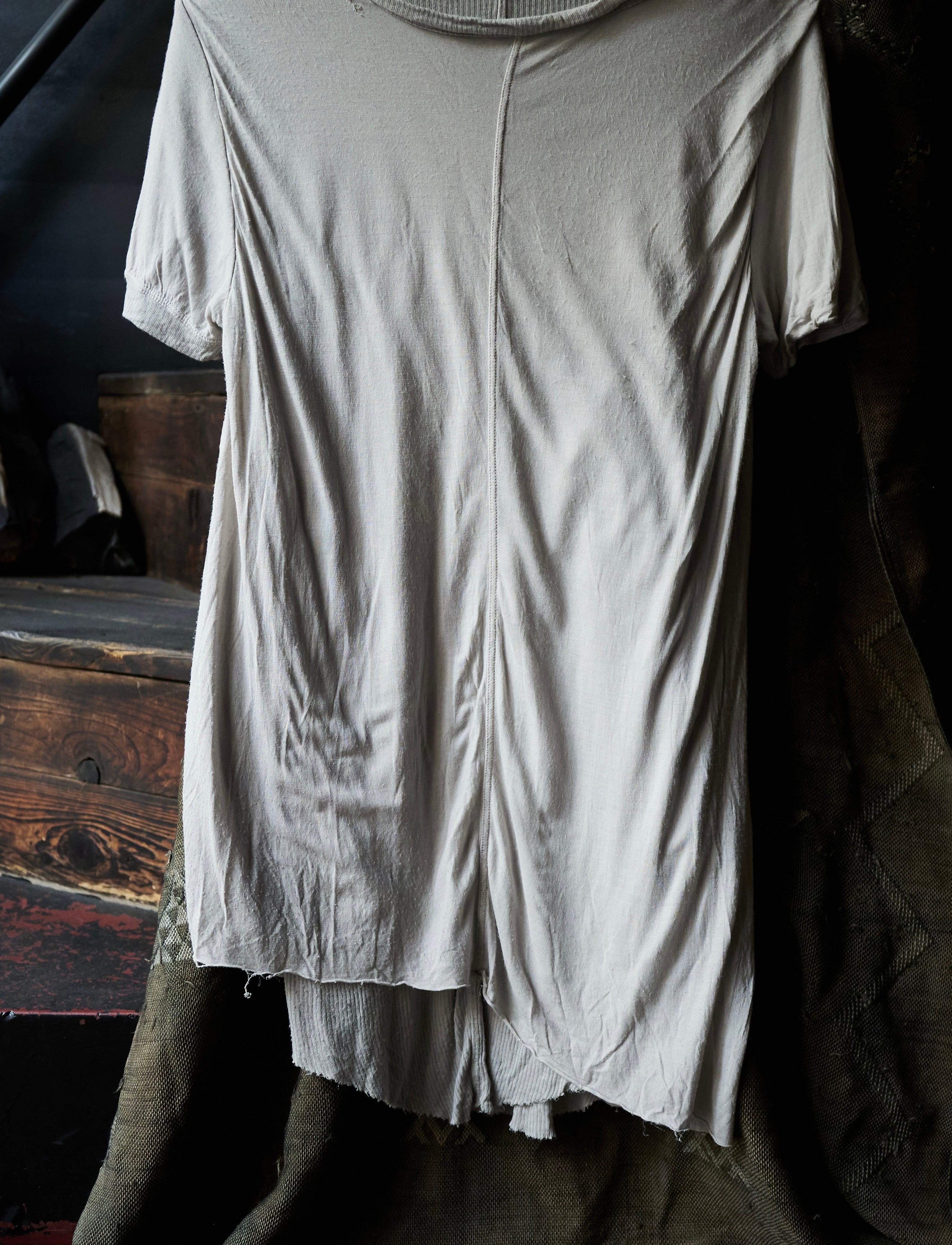 NiCOLAS & MARK Layered docking pattern T-shirt | FOLLIEE.
