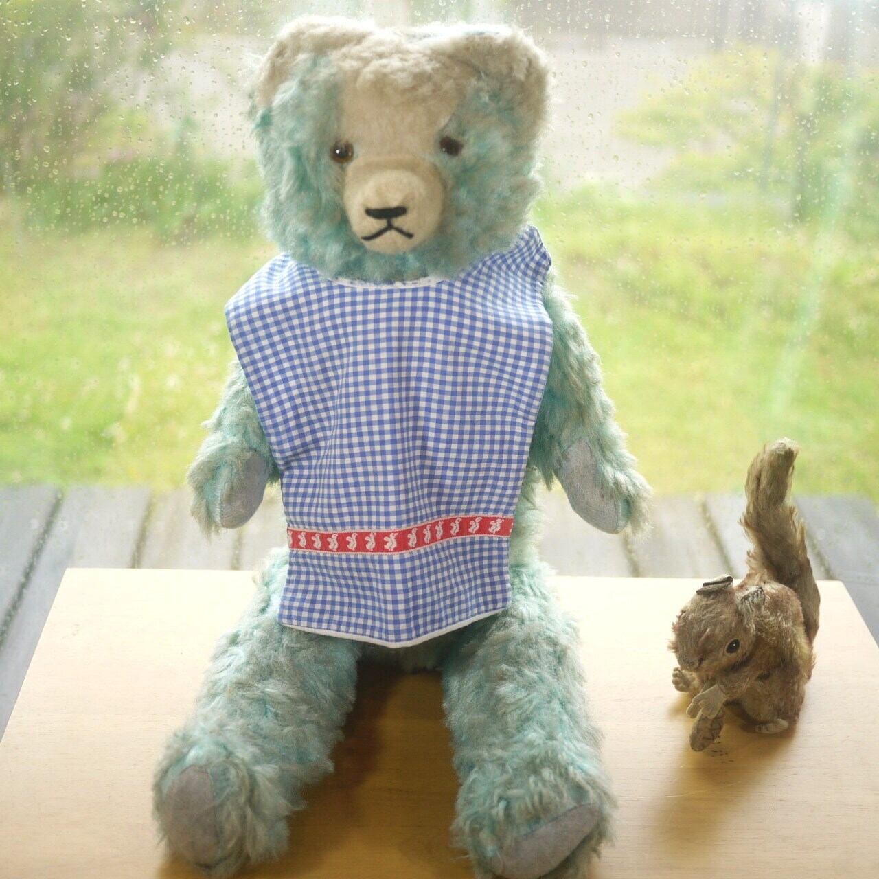 ベビースタイ ビブ 青ギンガム ドイツ