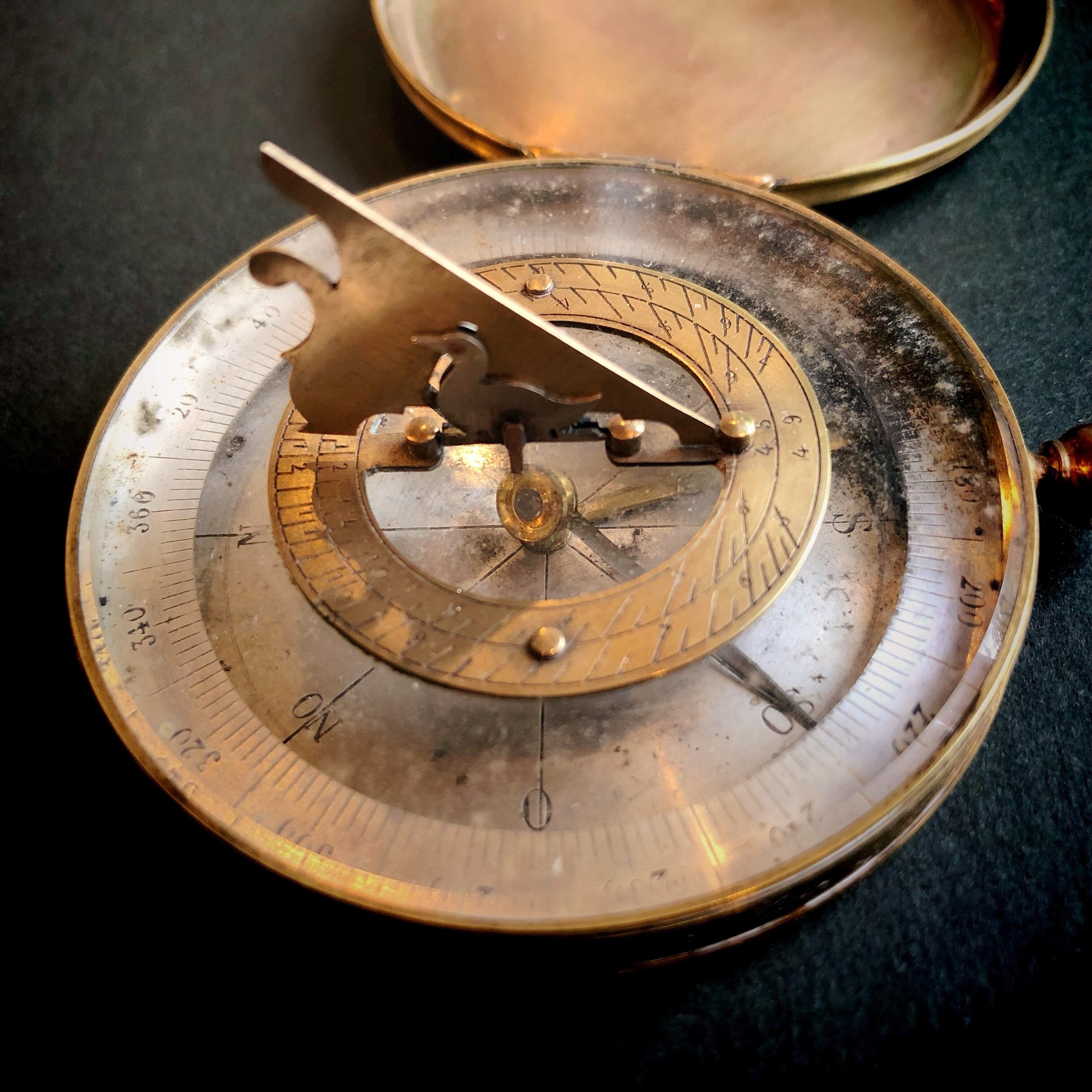 日時計付き方位磁針 | メルキュール骨董店