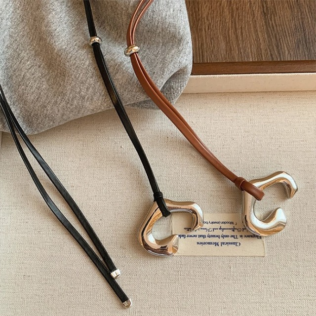 deformed ring cord necklace S1048