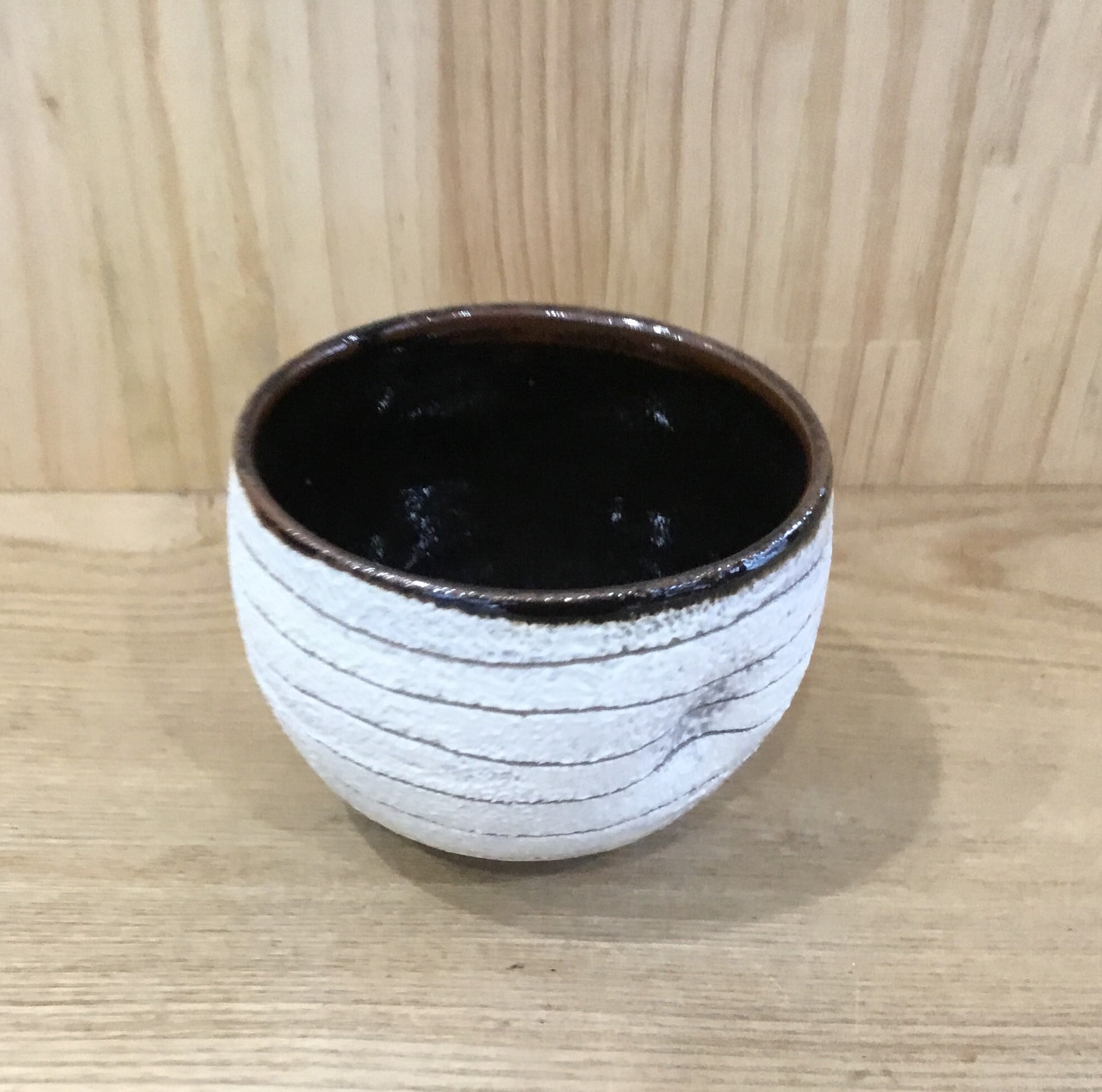 笠間焼 線絞 湯呑 新井倫彦作 | 趣味の園芸と陶器山竹