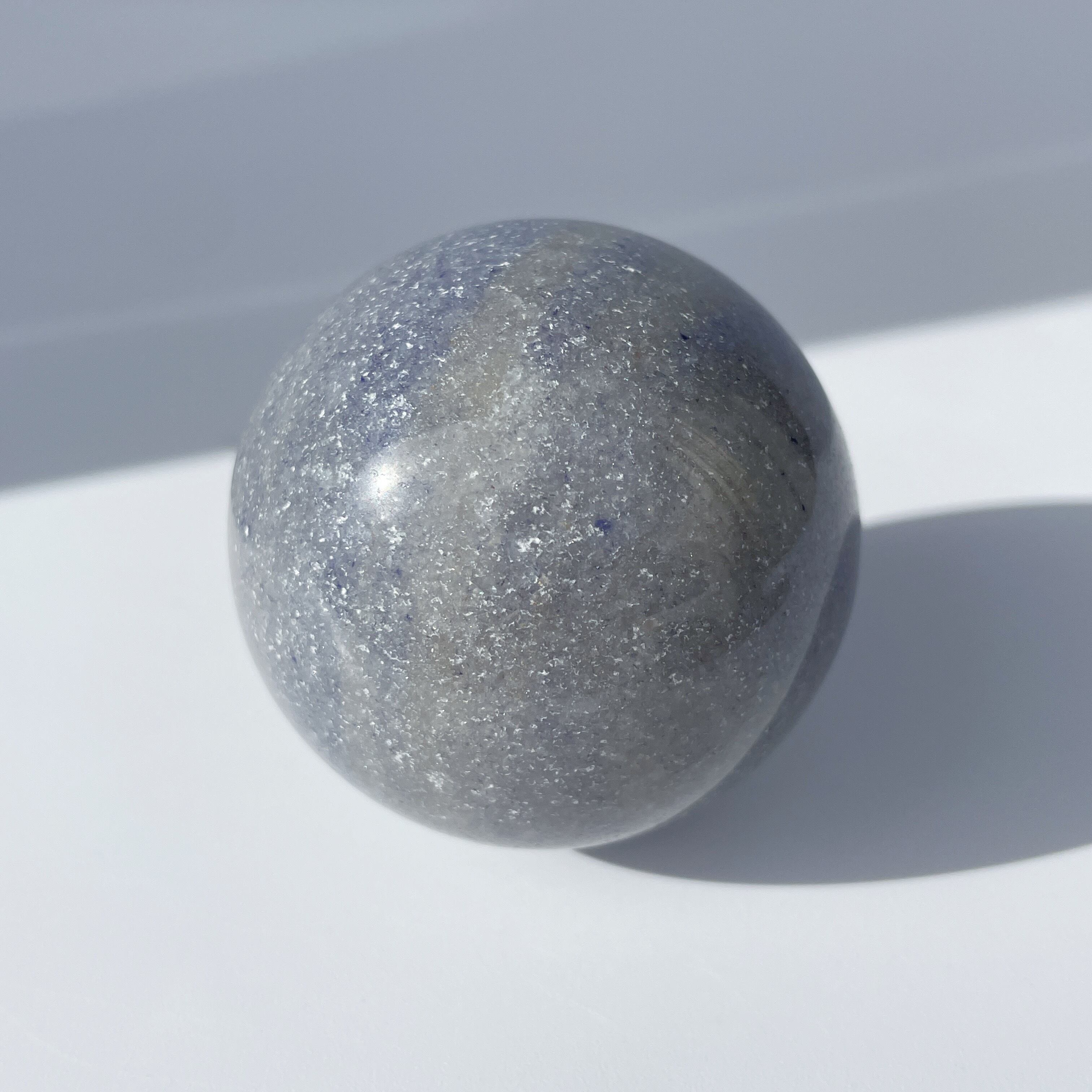 トロレアイトインクォーツ（トロール石）スフィア（丸玉）23