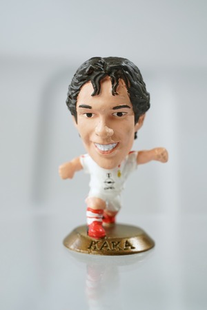 カカ (Kaká) ⭐️⭐️⭐️☆☆ Corinthian MicroStars “AC Milan” (コリンシアン マイクロスターズ ACミラン)ゴールド台座 サッカーフィギュア No.22 Gold Base (2005年刻印/Collector No. MC3293) Limited Edition Soccer Figure 約5cm