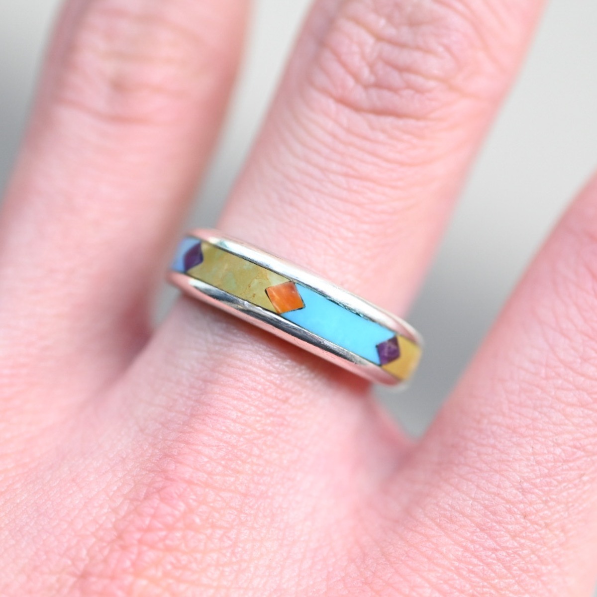 Gem Inlay Types Multi Gem Inlay Ring By Waldeck Johnson #21.0 / USA | DÉMODÉ-Vintage ...
