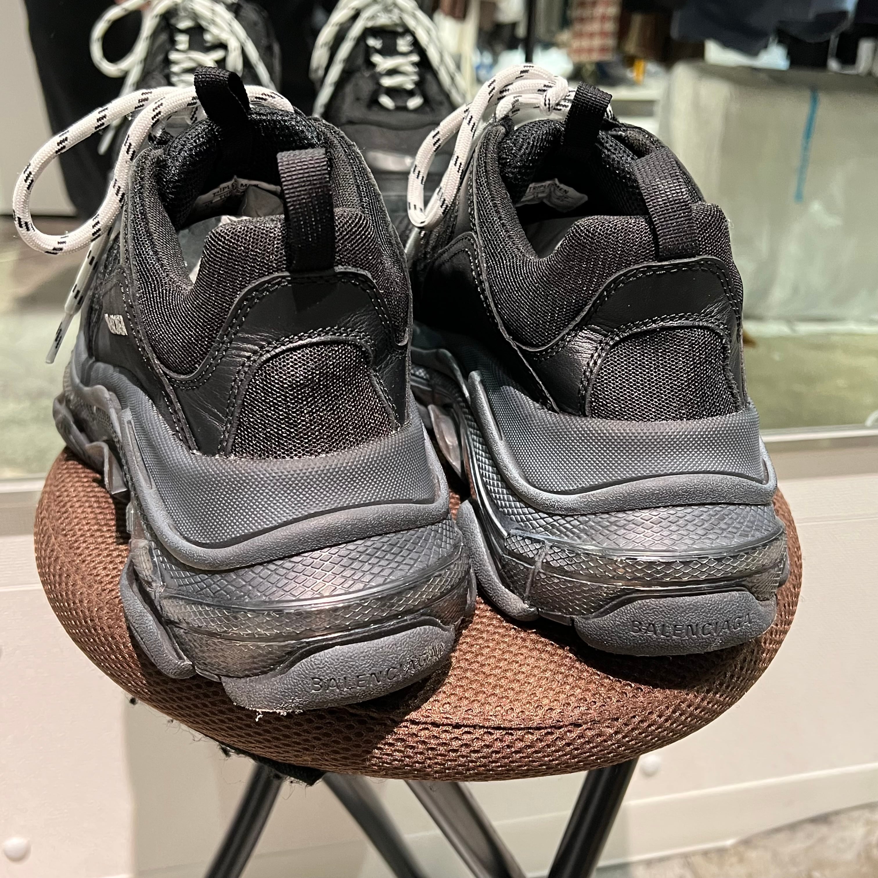 BALENCIAGA バレンシアガ 541624 クリアソール トリプルS スニーカー シューズ ブラック オールブラック UK7.27cm SIZE  41【表参道t】 | ブランド古着Brooch powered by BASE