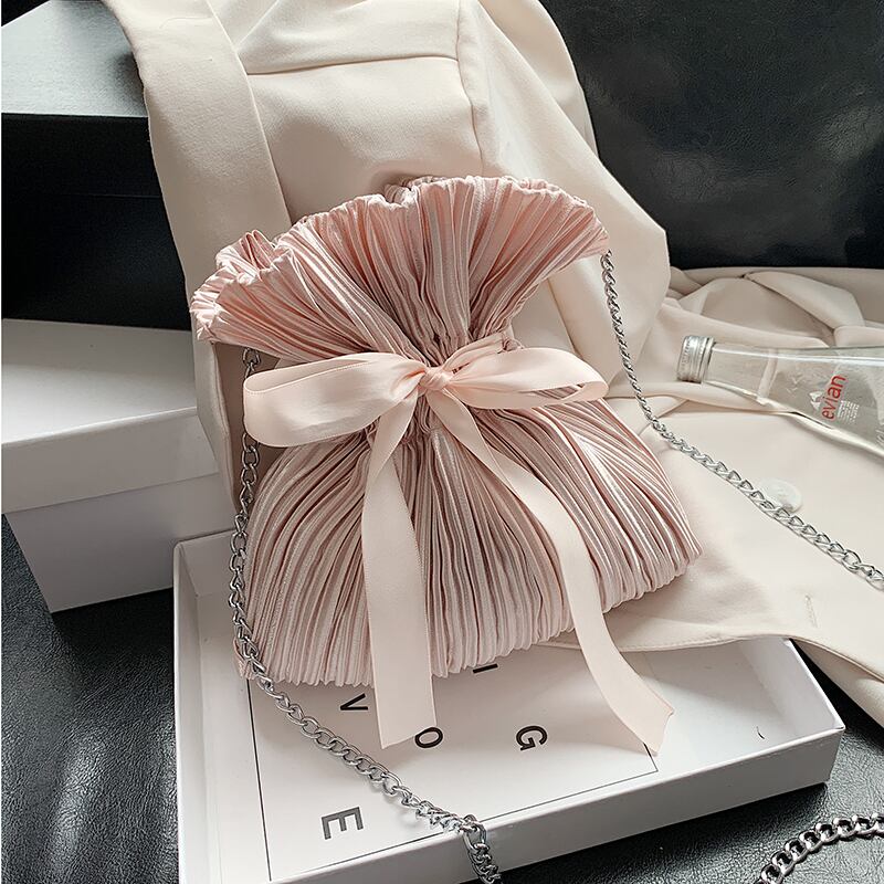 -エンドバッグ、ウエスタンスタイルの女性バッグ、2020年に人気の新しい流行のファッションオールマッチチェーンメッセンジャーバッグネットレッドフェアリーバッグ 手作りハンドバック39237695413