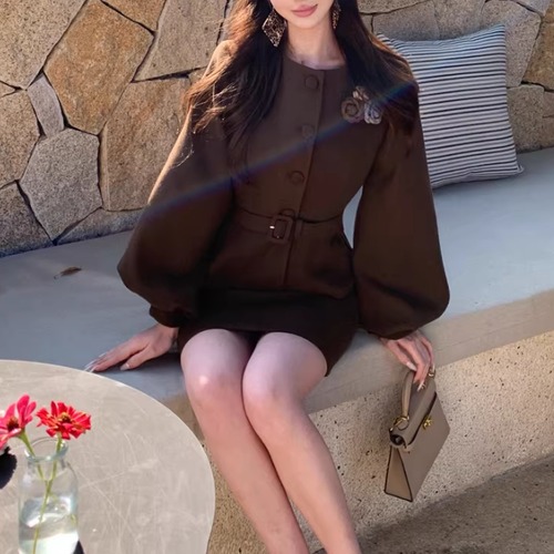 【2点セット】2色／フラワーモチーフランタンスリーブジャケット＋ミニスカート ・73932