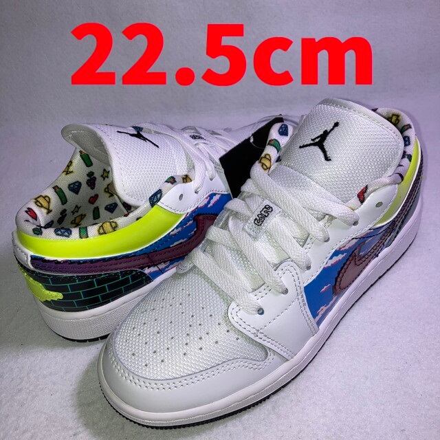 エアジョーダン1 MID 赤 白 シェラキュース 23cm 箱付き エアジョーダン1 MID 赤 白 シェラキュース 23cm 箱付き
