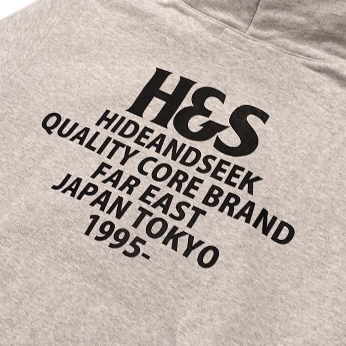 HIDE AND SEEK ハイドアンドシーク 23SS BORN FREE SWEAT SHIRT 刺繡 クルーネックスウェットトレーナー ホワイト HC-010623 Size XL