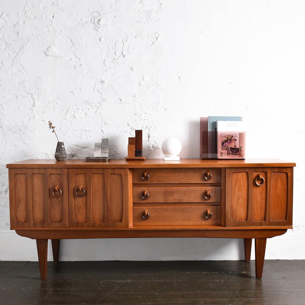 ビューティリティ チーク サイドボード / Buautility Sideboard