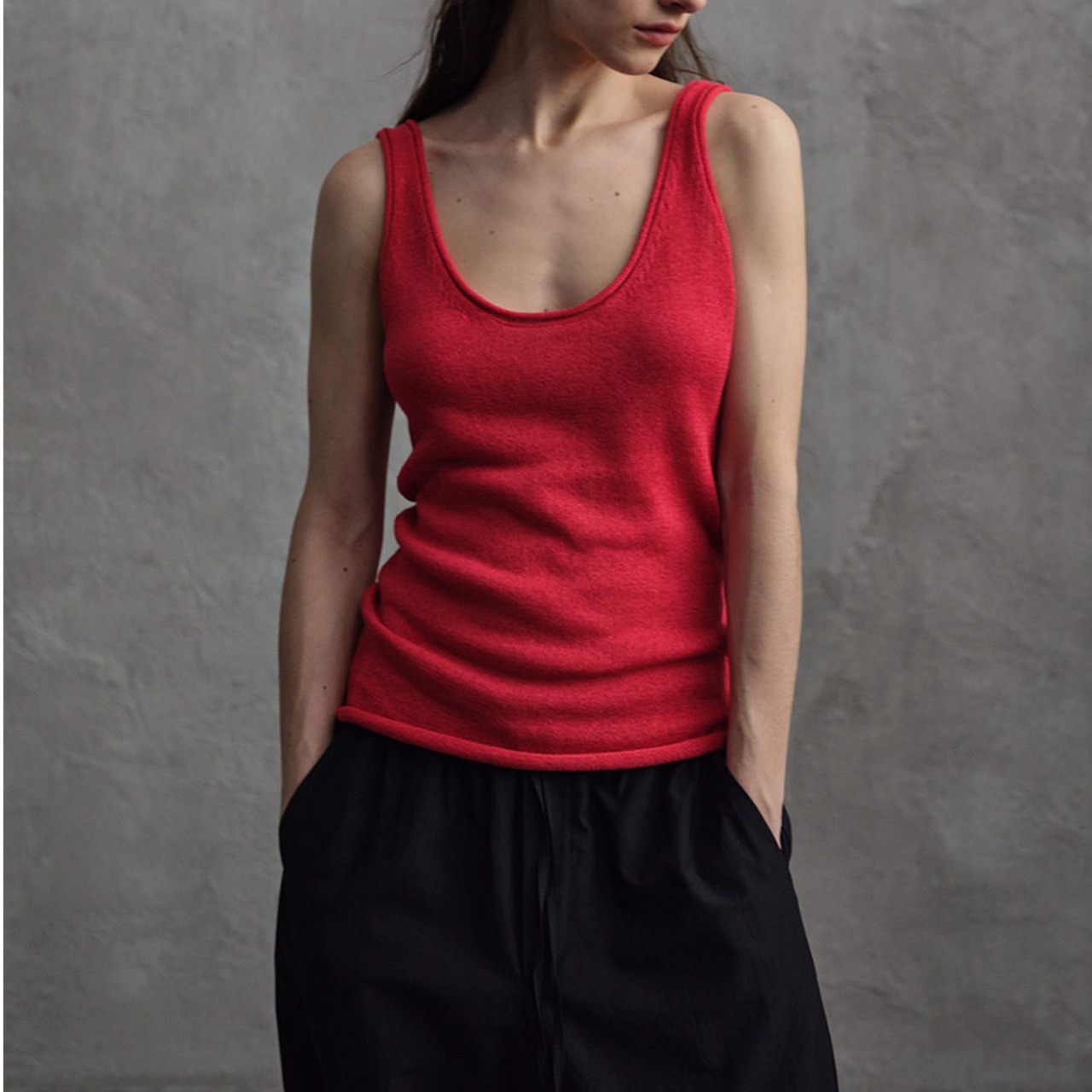 U-neck sleeveless knit tank top  T4547