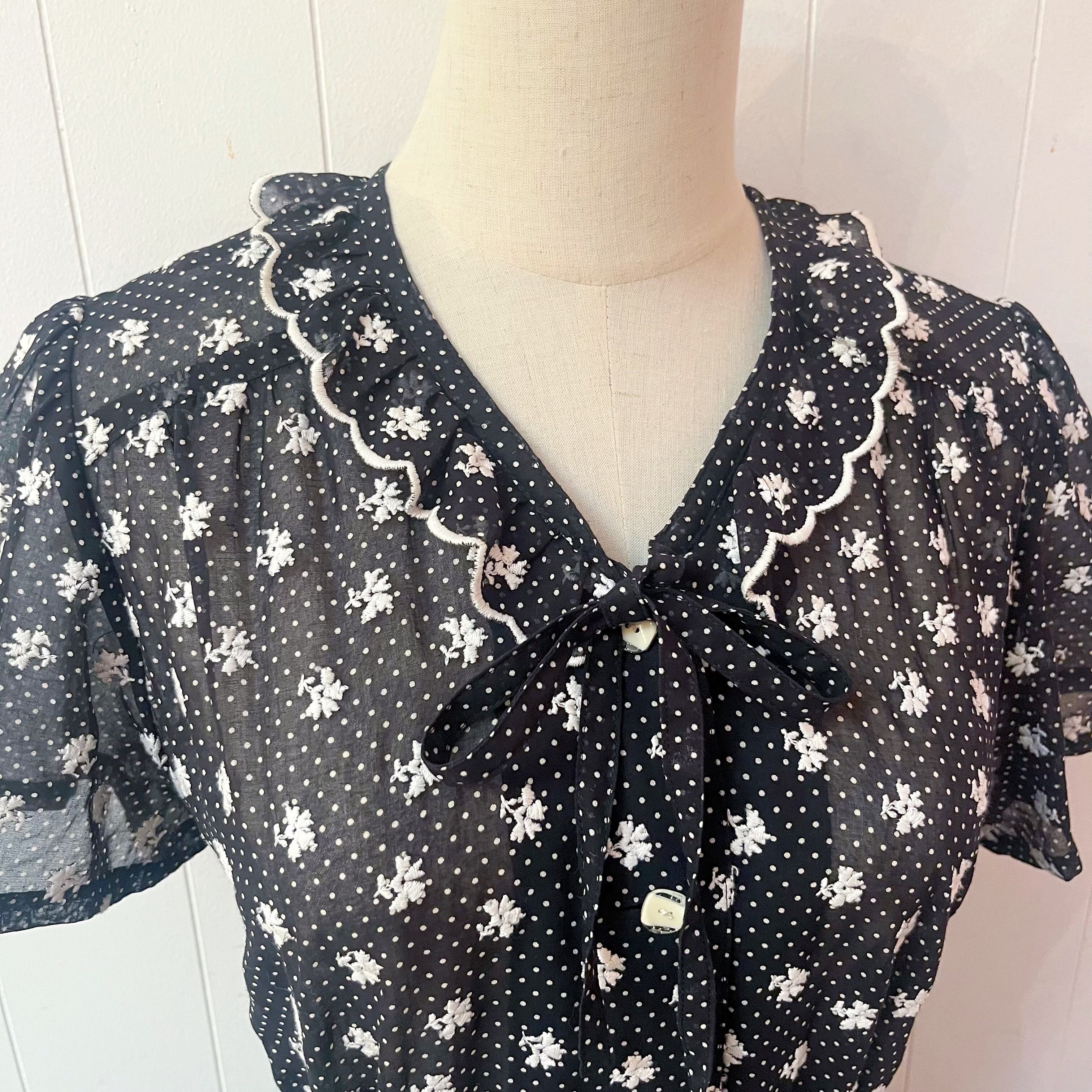 black dot scallop collar one-piece