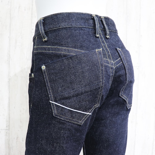 M418SD Slim Fit jeans